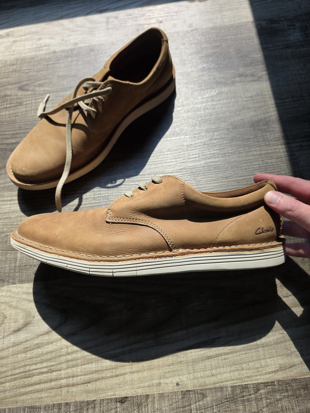 Clarks Men’s Tan Leather Casual Lace-Up Shoes